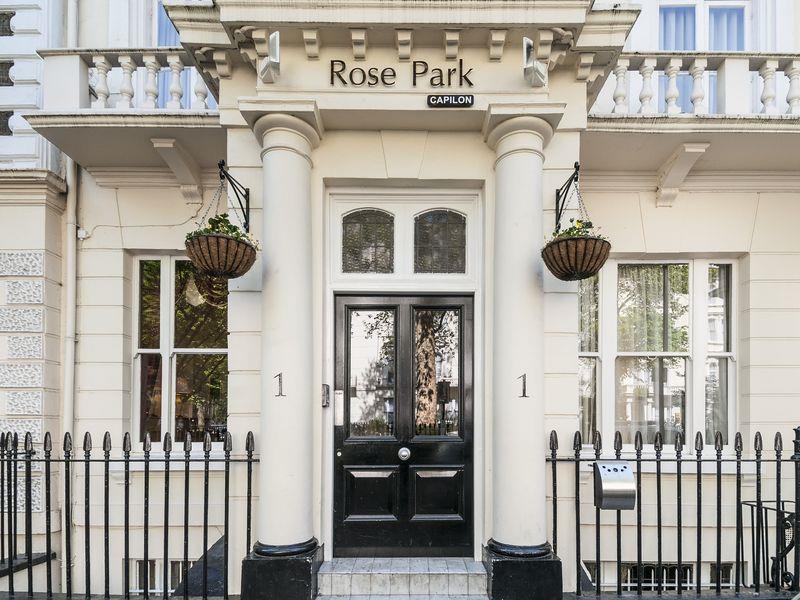 Rose Court Hotel London Exterior photo