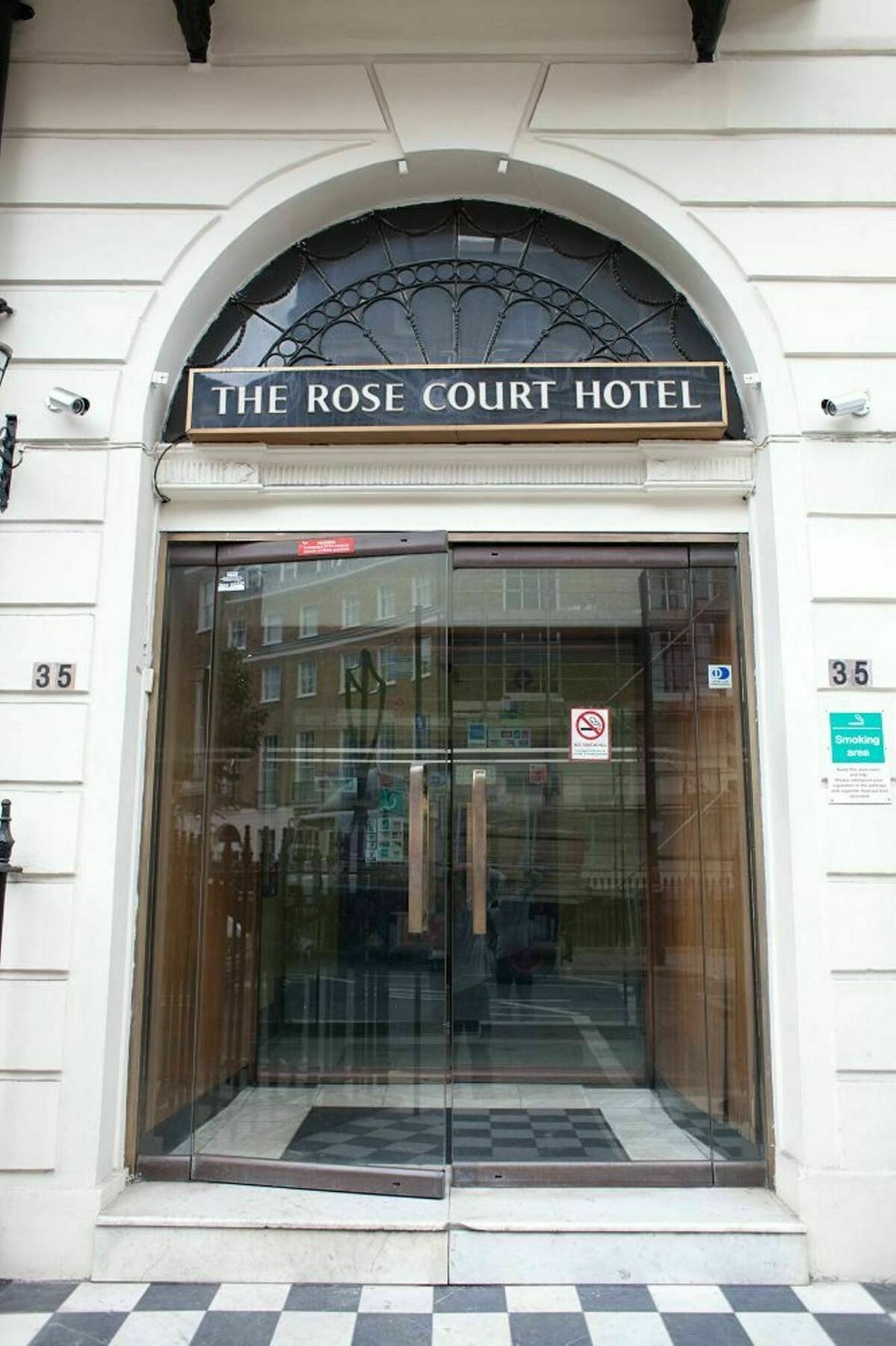 Rose Court Hotel London Exterior photo